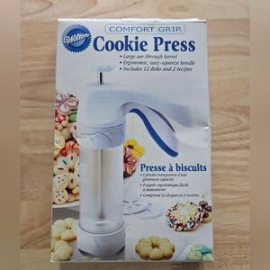 Wilton Comfort Grip Cookie Press - White and Blue New In Box